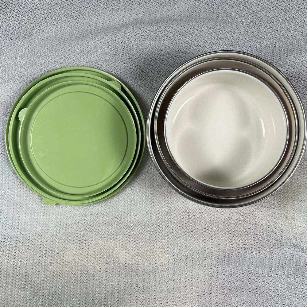 The Unbranded Brand **slight rust